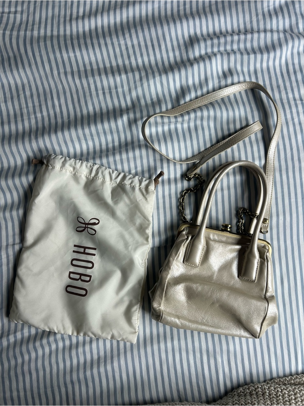 Hobo Cream Leather Bag with Crossbody Strap
